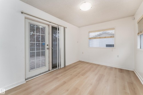 11817 44 Street, Edmonton, AB - Indoor Photo Showing Other Room