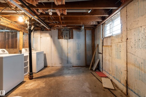 11817 44 Street, Edmonton, AB - Indoor Photo Showing Basement