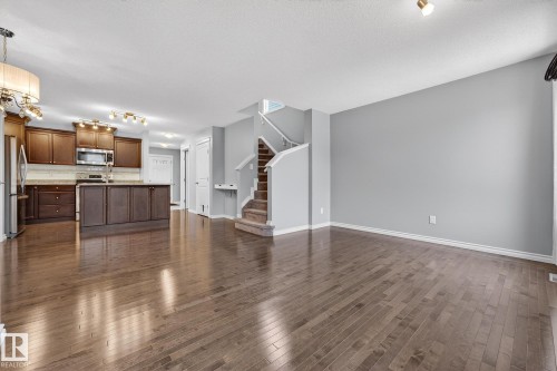 21406 94A Avenue, Edmonton, AB - Indoor Photo Showing Kitchen
