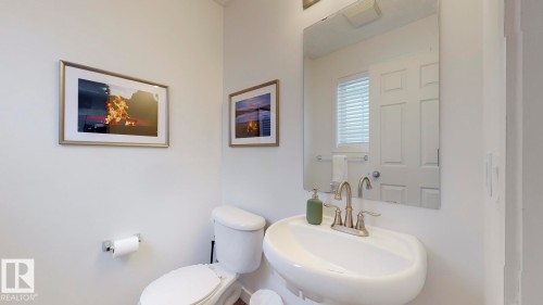52 10909 106 Street, Edmonton, AB - Indoor Photo Showing Bathroom