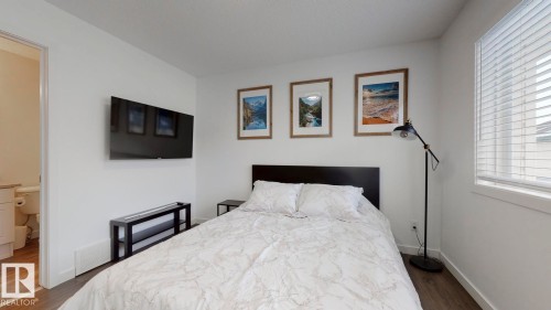 52 10909 106 Street, Edmonton, AB - Indoor Photo Showing Bedroom