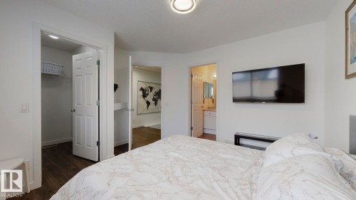 52 10909 106 Street, Edmonton, AB - Indoor Photo Showing Bedroom