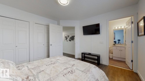 52 10909 106 Street, Edmonton, AB - Indoor Photo Showing Bedroom