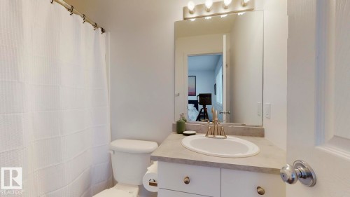 52 10909 106 Street, Edmonton, AB - Indoor Photo Showing Bathroom