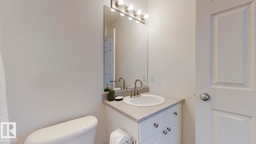 52 10909 106 Street, Edmonton, AB - Indoor Photo Showing Bathroom