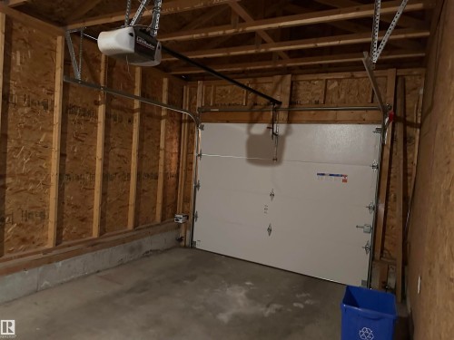 52 10909 106 Street, Edmonton, AB - Indoor Photo Showing Garage