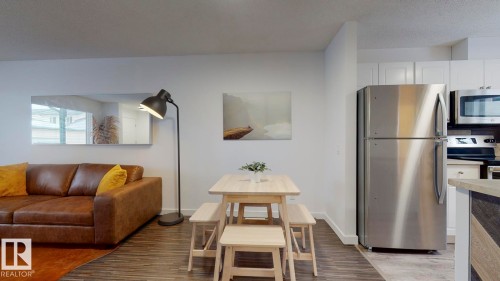 52 10909 106 Street, Edmonton, AB - Indoor Photo Showing Kitchen With Stainless Steel Kitchen