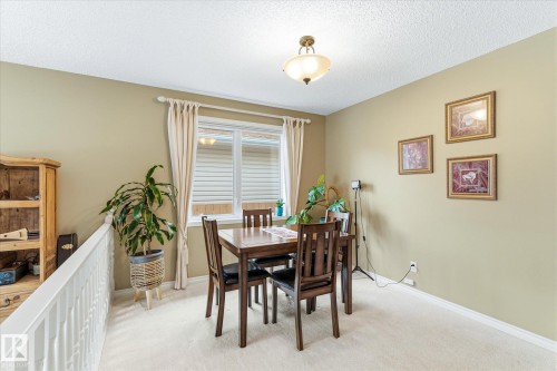 8427 152B Avenue, Edmonton, AB - Indoor Photo Showing Dining Room