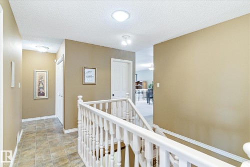 8427 152B Avenue, Edmonton, AB - Indoor Photo Showing Other Room