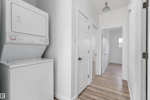 Main floor laundry - 6103-6105 97A Avenue, Edmonton, AB - Indoor Photo Showing Laundry Room