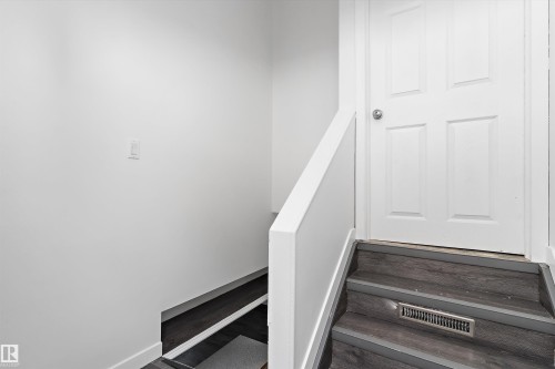 Side entry to basement - 6103-6105 97A Avenue, Edmonton, AB - Indoor Photo Showing Other Room