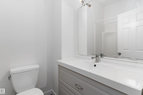 Basement bathroom - 6103-6105 97A Avenue, Edmonton, AB - Indoor Photo Showing Bathroom