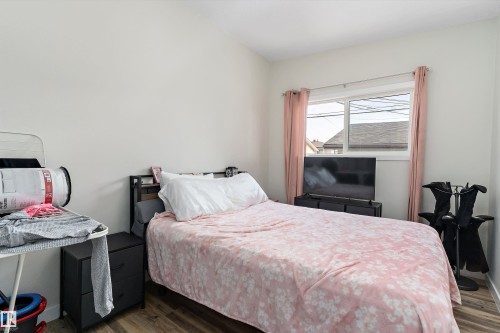 14'6"x10'3" - 6103-6105 97A Avenue, Edmonton, AB - Indoor Photo Showing Bedroom