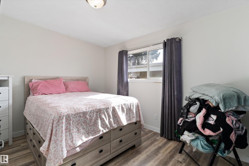 Bedroom 2 11'9"x8'9" - 6103-6105 97A Avenue, Edmonton, AB - Indoor Photo Showing Bedroom