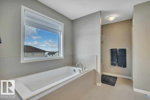 1844 56 Street, Edmonton, AB - Indoor Photo Showing Bathroom
