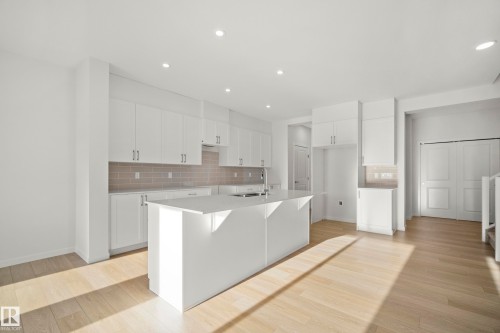 153 ROYAL Street  St. Albert, AB T8N 8C9