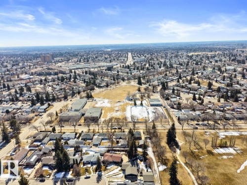 Aerial view of a residential neighborhood with a mixture of houses and open spaces - 15926 92 Avenue, Edmonton, AB - Outdoor With View
