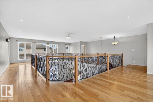 1004 Downey Way, Edmonton, AB - Indoor Photo Showing Other Room