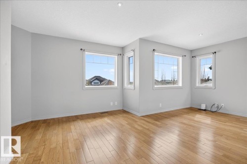 1004 Downey Way, Edmonton, AB - Indoor Photo Showing Other Room