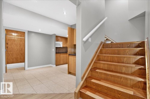 1004 Downey Way, Edmonton, AB - Indoor Photo Showing Other Room