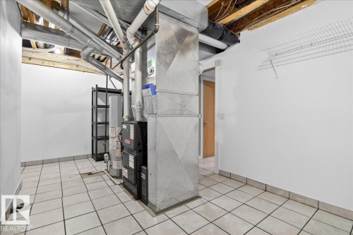 1004 Downey Way, Edmonton, AB - Indoor