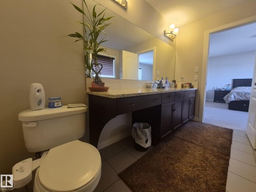 3308 18B Avenue, Edmonton, AB - Indoor Photo Showing Bathroom