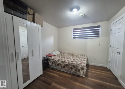 3308 18B Avenue, Edmonton, AB - Indoor Photo Showing Bedroom