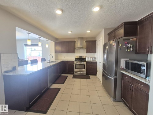 3308 18B Avenue, Edmonton, AB - Indoor Photo Showing Kitchen