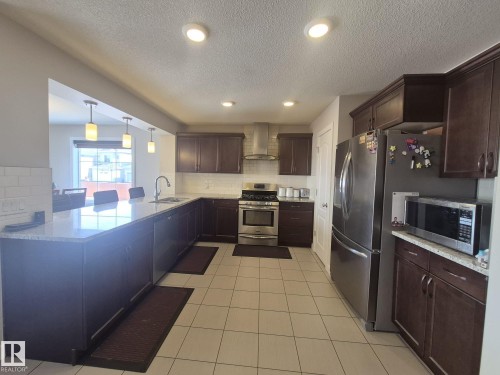 3308 18B Avenue, Edmonton, AB - Indoor Photo Showing Kitchen
