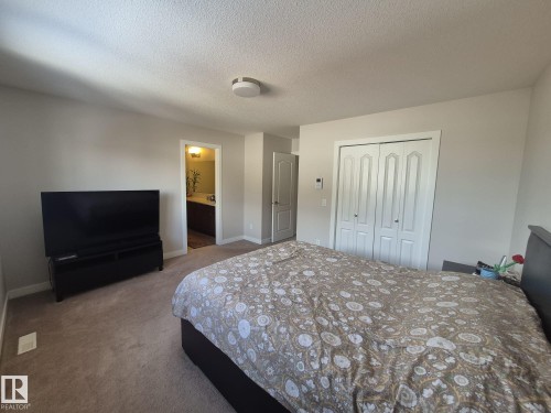 3308 18B Avenue, Edmonton, AB - Indoor Photo Showing Bedroom