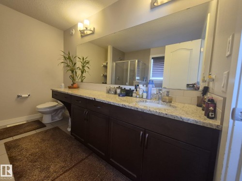 3308 18B Avenue, Edmonton, AB - Indoor Photo Showing Bathroom