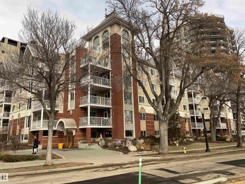 305 11716 100 Avenue  Edmonton, AB T5K 2G3