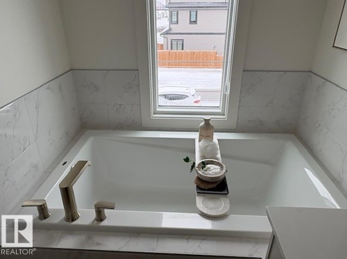 5039 Cawsey Link, Edmonton, AB - Indoor