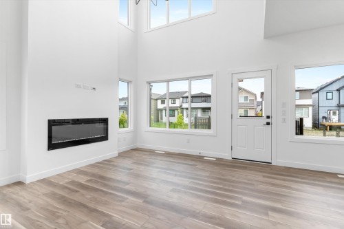 5039 Cawsey Link, Edmonton, AB 
