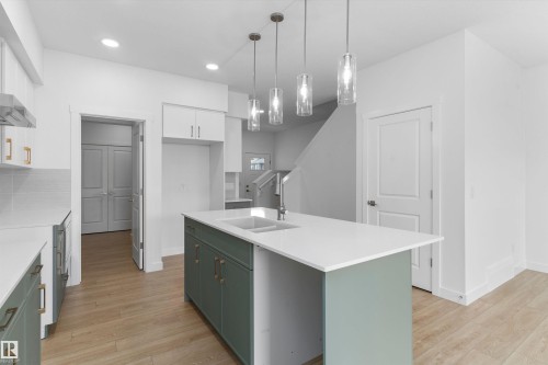 1058 Cristall Crescent, Edmonton, AB 