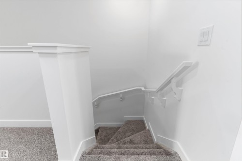 1058 Cristall Crescent, Edmonton, AB 