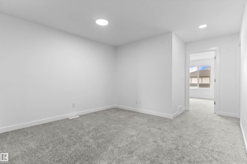 1058 Cristall Crescent, Edmonton, AB 