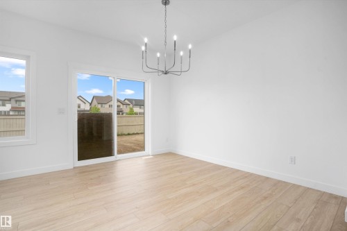 1058 Cristall Crescent, Edmonton, AB 