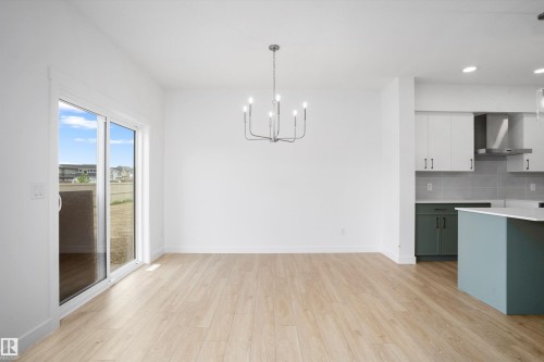 1058 Cristall Crescent, Edmonton, AB 