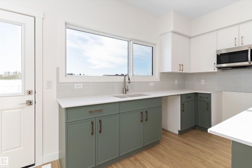 18709 18A Avenue, Edmonton, AB - Indoor Photo Showing Kitchen