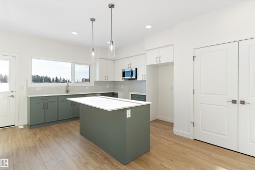 18709 18A Avenue, Edmonton, AB - Indoor Photo Showing Kitchen With Upgraded Kitchen