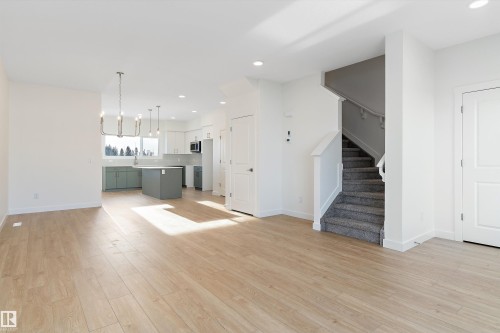 18709 18A Avenue, Edmonton, AB - Indoor