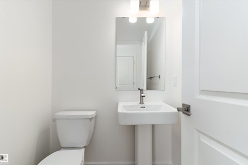 18709 18A Avenue, Edmonton, AB - Indoor Photo Showing Bathroom