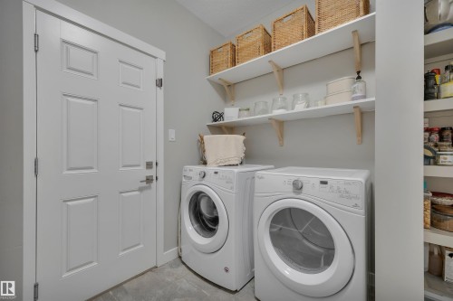 7490 Creighton Place, Edmonton, AB - Indoor Photo Showing Laundry Room