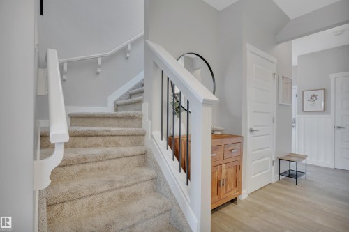 7490 Creighton Place, Edmonton, AB - Indoor Photo Showing Other Room