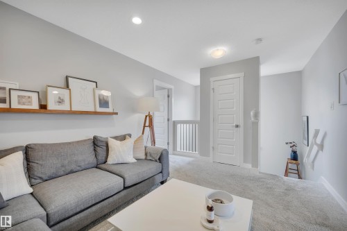 7490 Creighton Place, Edmonton, AB - Indoor Photo Showing Living Room