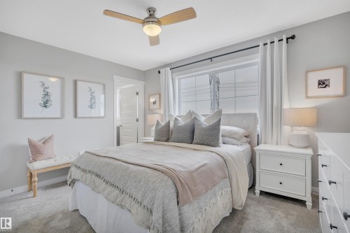 7490 Creighton Place, Edmonton, AB - Indoor Photo Showing Bedroom