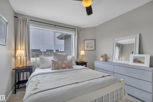 7490 Creighton Place, Edmonton, AB - Indoor Photo Showing Bedroom