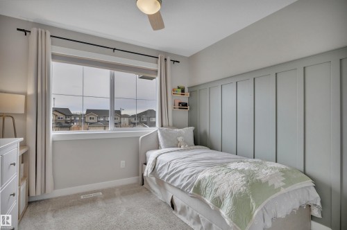 7490 Creighton Place, Edmonton, AB - Indoor Photo Showing Bedroom
