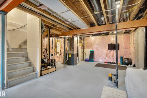 7490 Creighton Place, Edmonton, AB - Indoor Photo Showing Basement